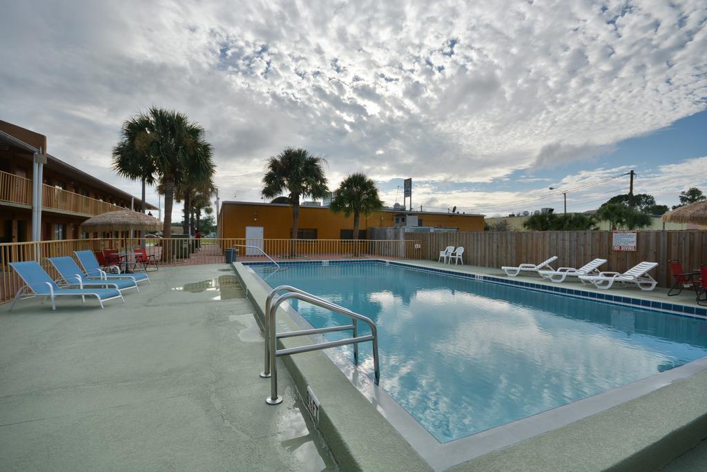 Country Hearth Inn- Kissimmee Εξωτερικό φωτογραφία