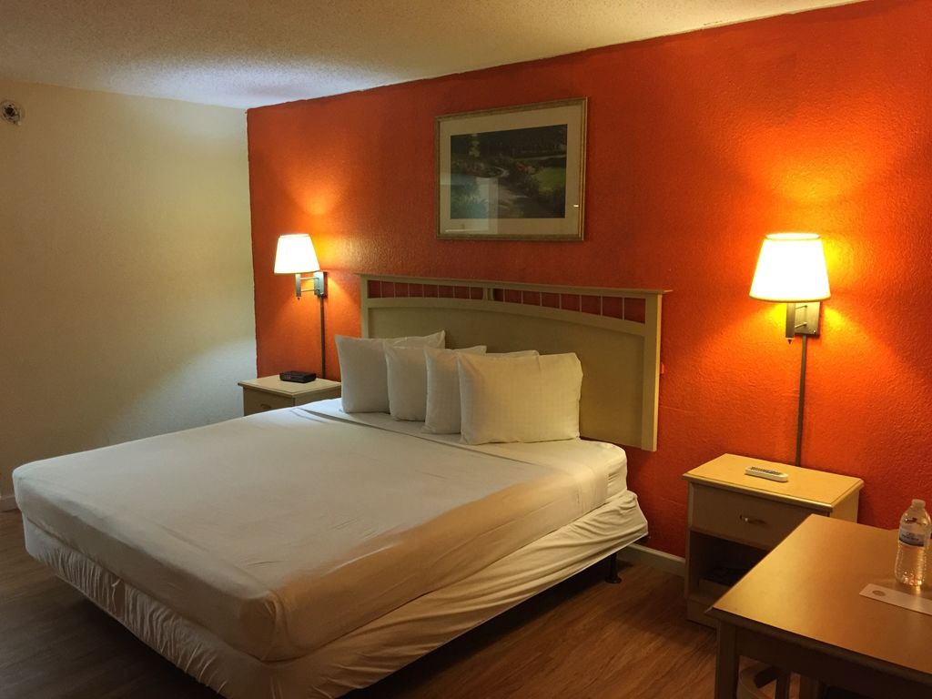 Country Hearth Inn- Kissimmee Δωμάτιο φωτογραφία
