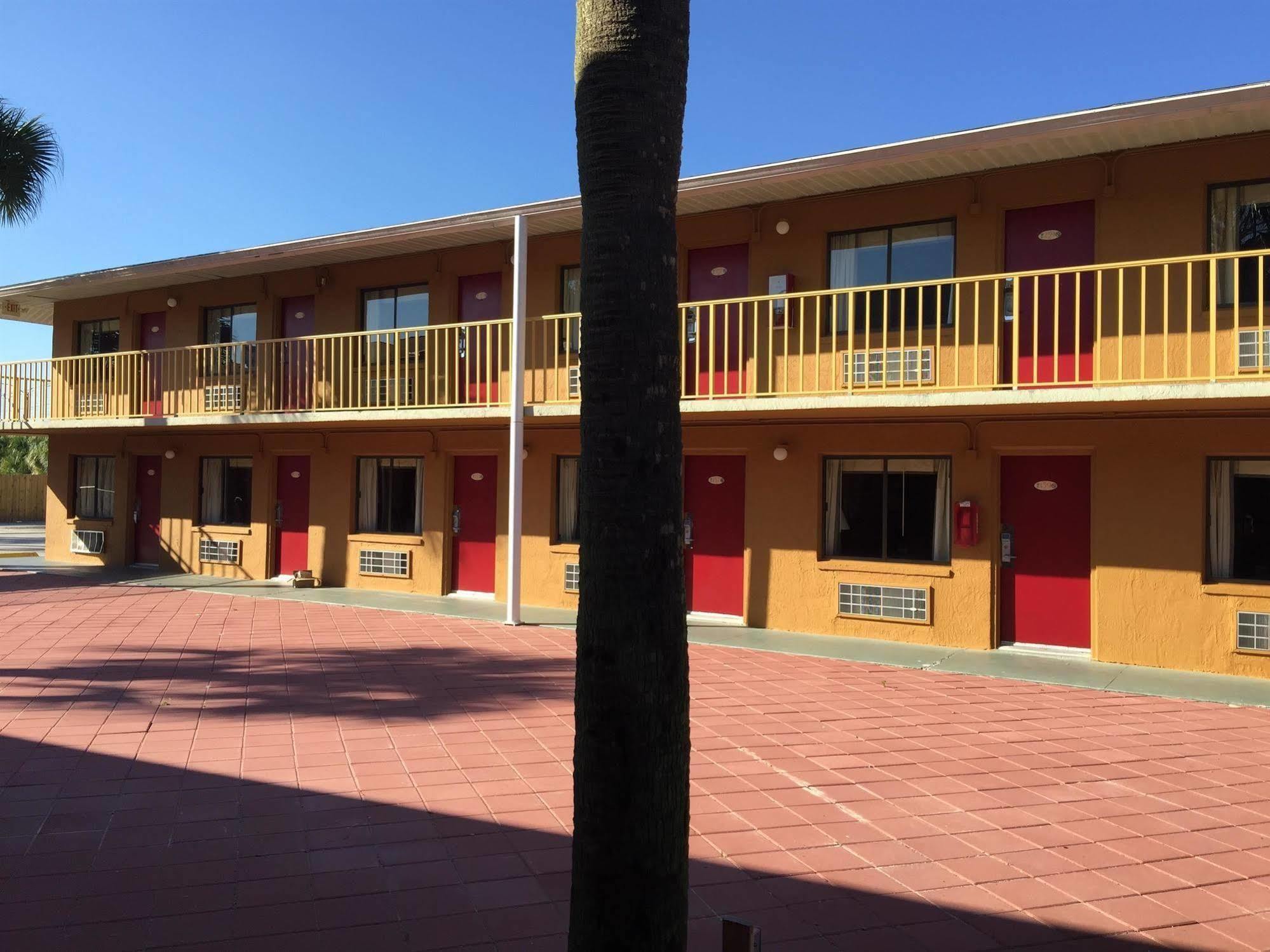 Country Hearth Inn- Kissimmee Εξωτερικό φωτογραφία